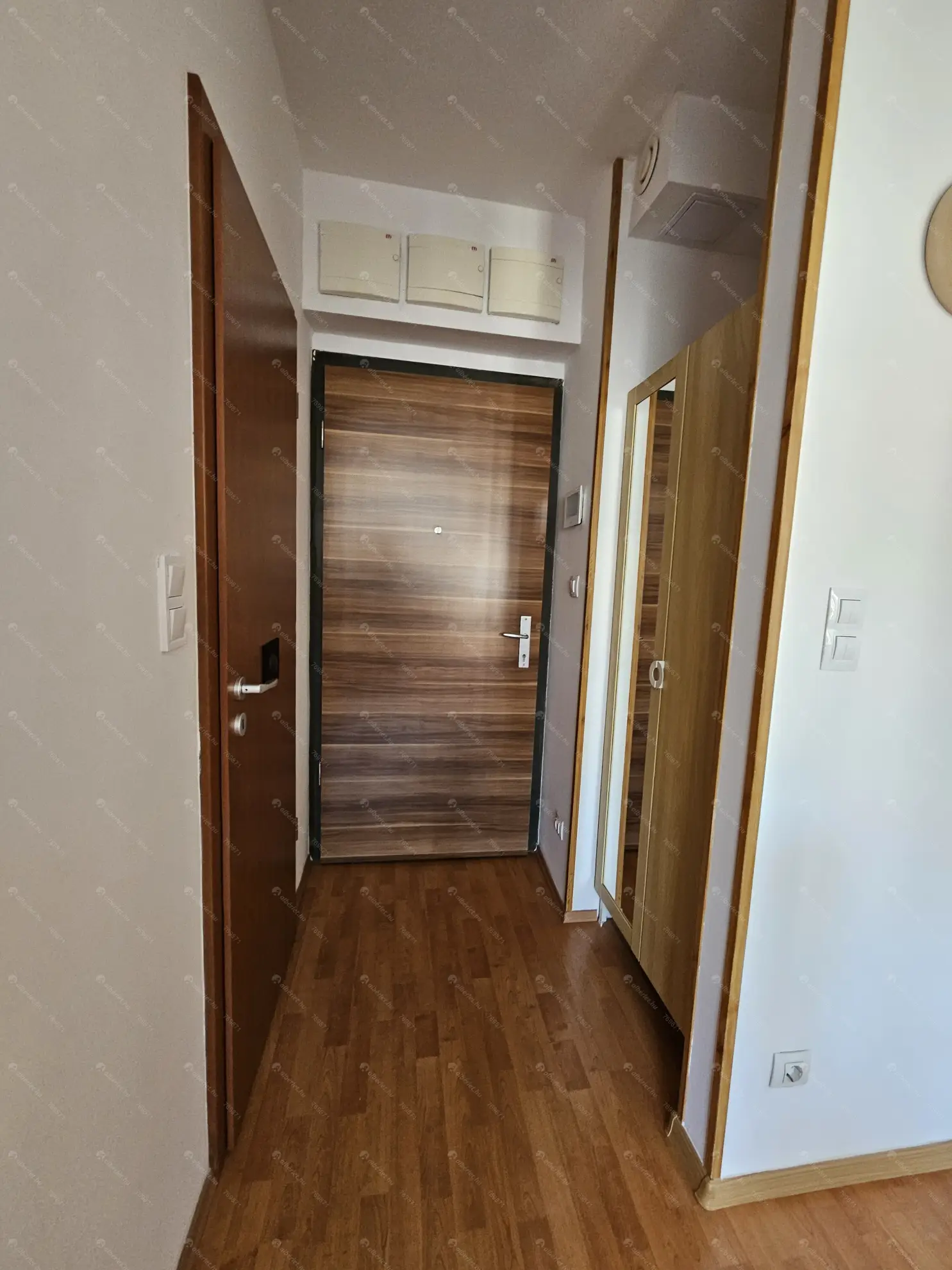 Kiadó albérlet 267000 Ft/hó áron: Budapest, VIII. kerület  Corvin sétány. Mérete: 39 nm, 2 szobás | Alberlet.hu - 6562698