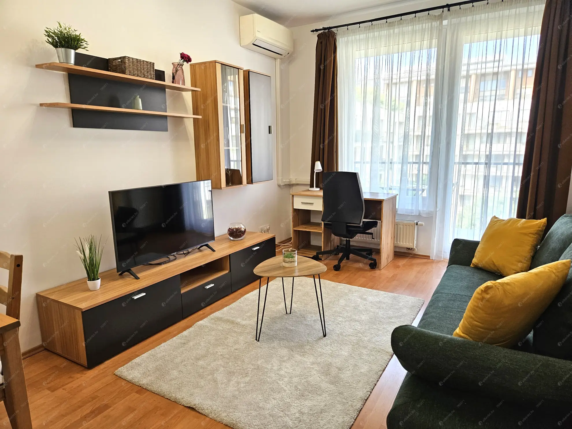 Kiadó albérlet 267000 Ft/hó áron: Budapest, VIII. kerület  Corvin sétány. Mérete: 39 nm, 2 szobás | Alberlet.hu - 6562709