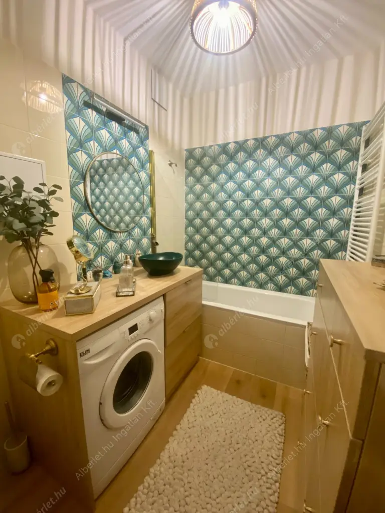 Kiadó albérlet 350000 Ft/hó áron: Budapest, VIII. kerület  Corvin sétány. Mérete: 43 nm, 2 szobás | Alberlet.hu - 6586699