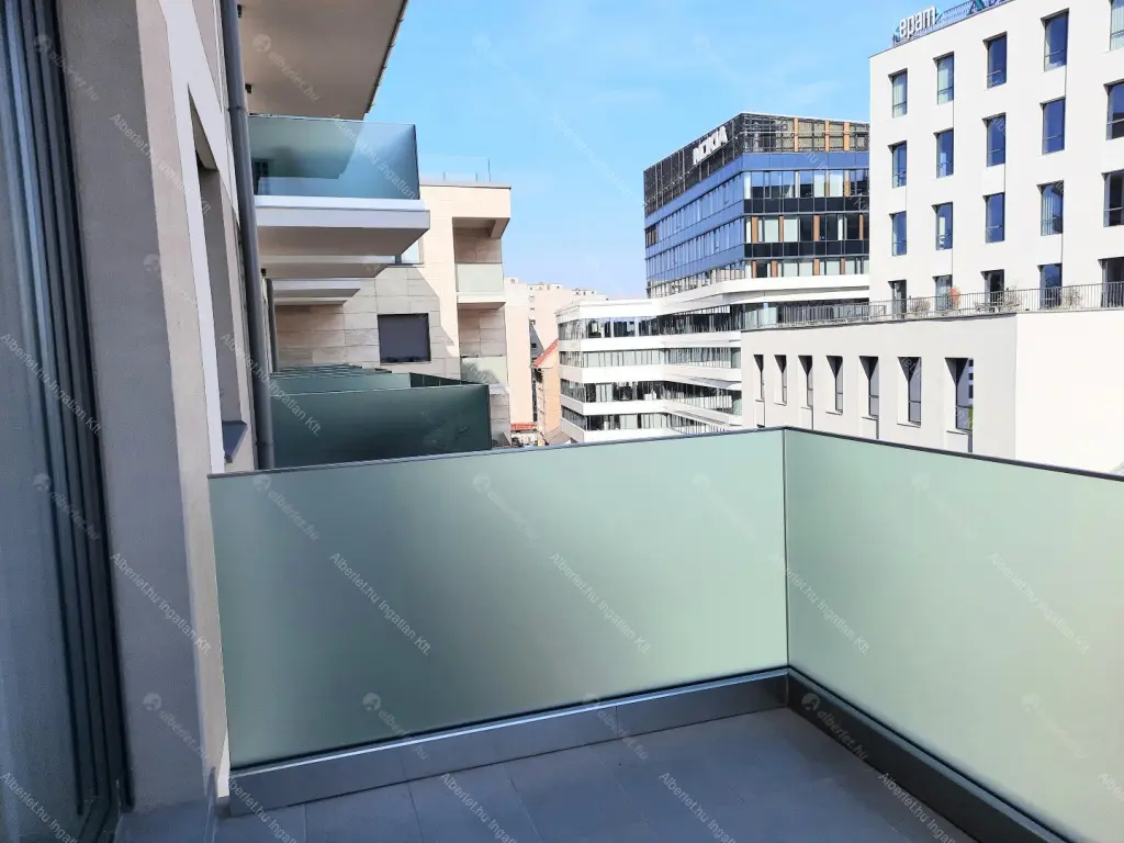 Kiadó albérlet 350000 Ft/hó áron: Budapest, VIII. kerület  Corvin sétány. Mérete: 43 nm, 1 szobás | Alberlet.hu - 6693282