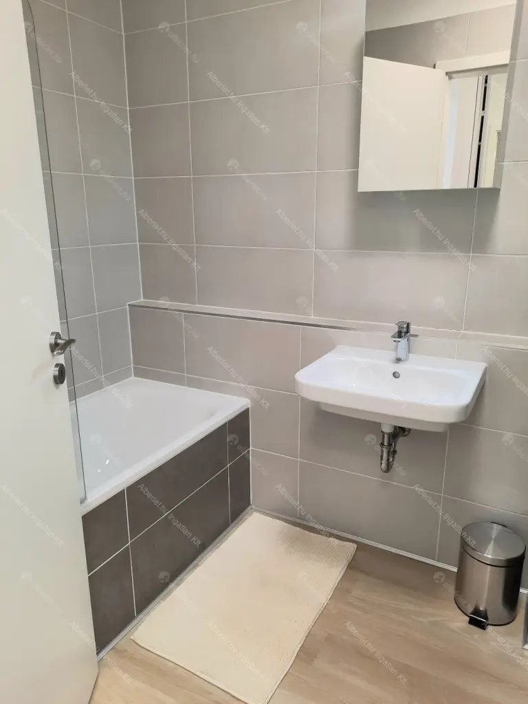 Kiadó albérlet 350000 Ft/hó áron: Budapest, VIII. kerület  Corvin sétány. Mérete: 43 nm, 1 szobás | Alberlet.hu - 6693286