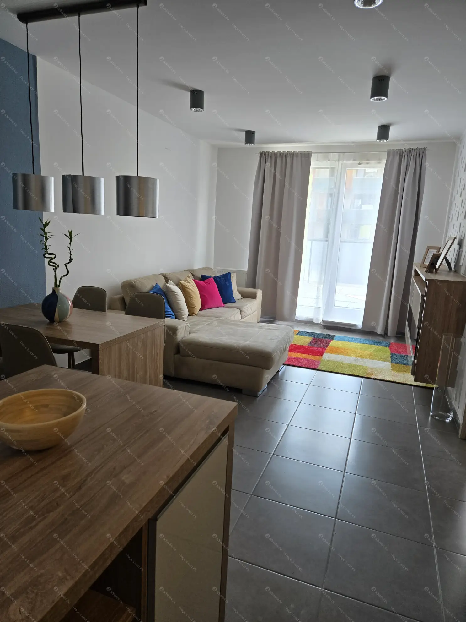 Kiadó albérlet 360000 Ft/hó áron: Budapest, VIII. kerület  Corvin sétány. Mérete: 44 nm, 2 szobás | Alberlet.hu - 6562936