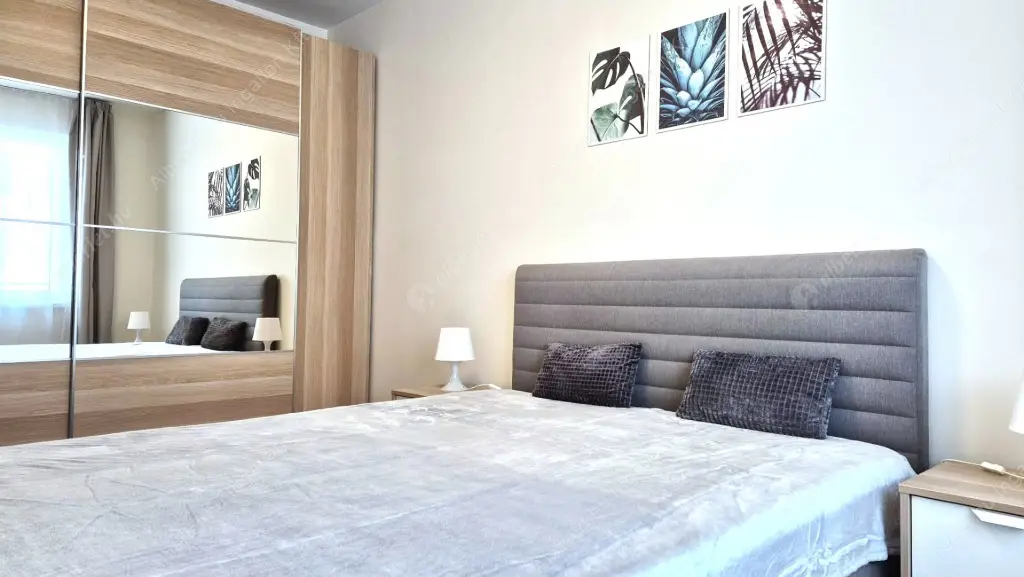 Kiadó albérlet 345000 Ft/hó áron: Budapest, VIII. kerület  Corvin sétány. Mérete: 44 nm, 2 szobás | Alberlet.hu - 6628813