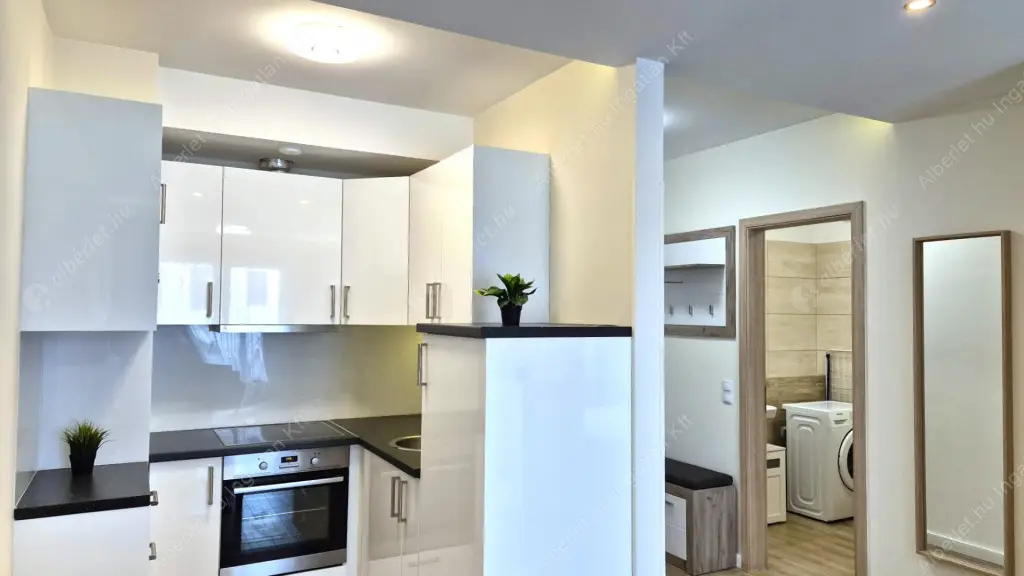 Kiadó albérlet 345000 Ft/hó áron: Budapest, VIII. kerület  Corvin sétány. Mérete: 44 nm, 2 szobás | Alberlet.hu - 6628814