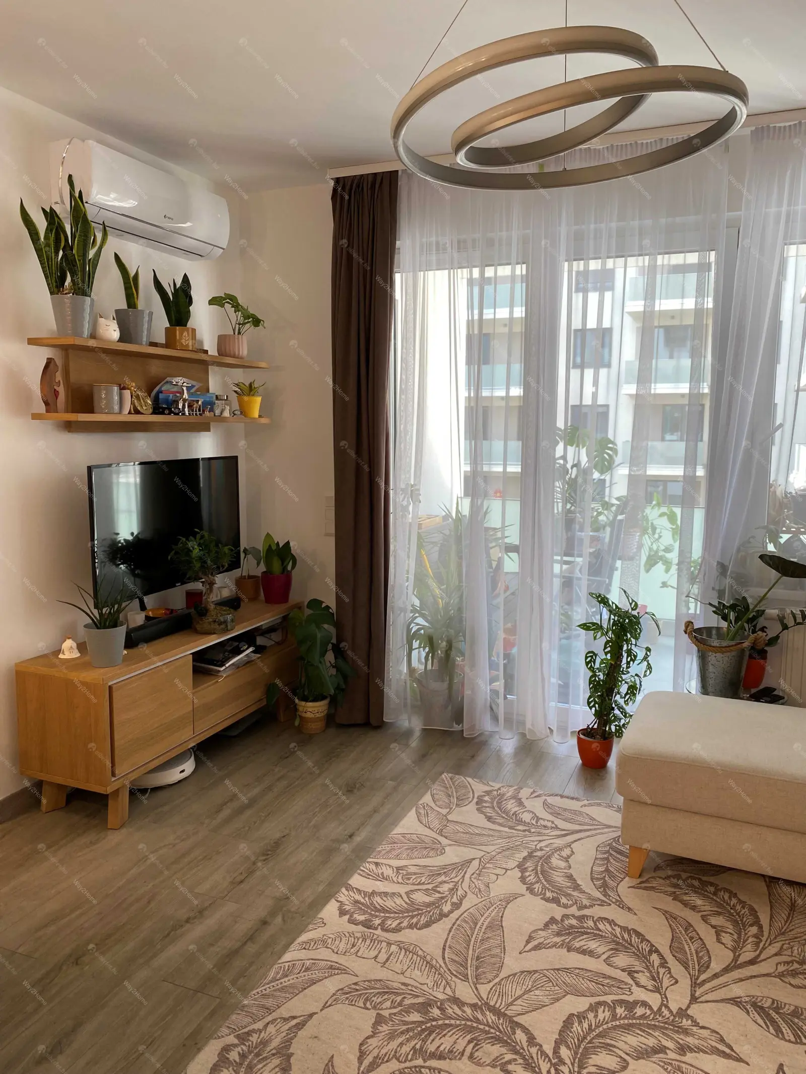 Kiadó albérlet 340000 Ft/hó áron: Budapest, VIII. kerület  Corvin sétány. Mérete: 45 nm, 2 szobás | Alberlet.hu - 6696372