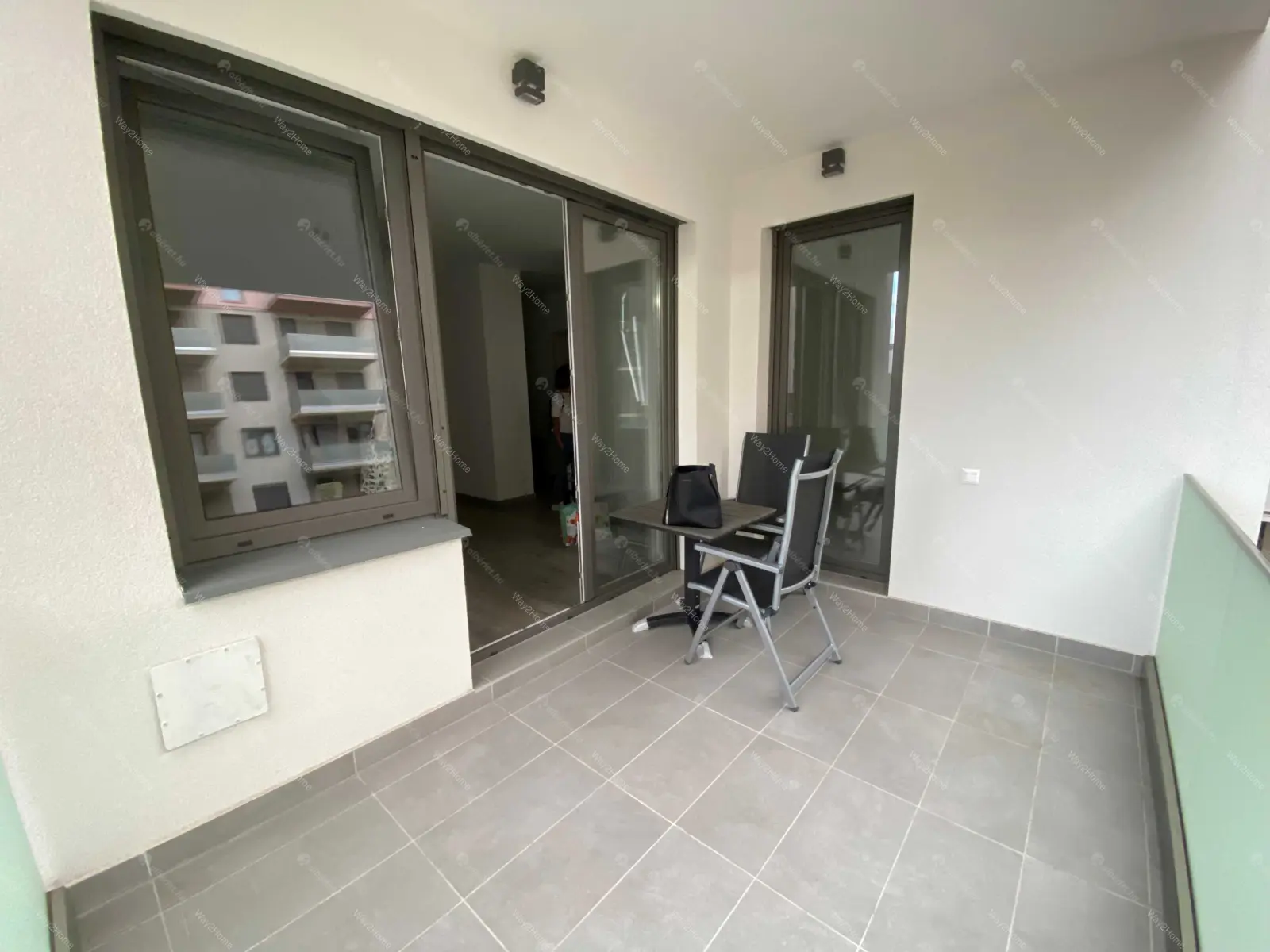 Kiadó albérlet 340000 Ft/hó áron: Budapest, VIII. kerület  Corvin sétány. Mérete: 45 nm, 2 szobás | Alberlet.hu - 6696377