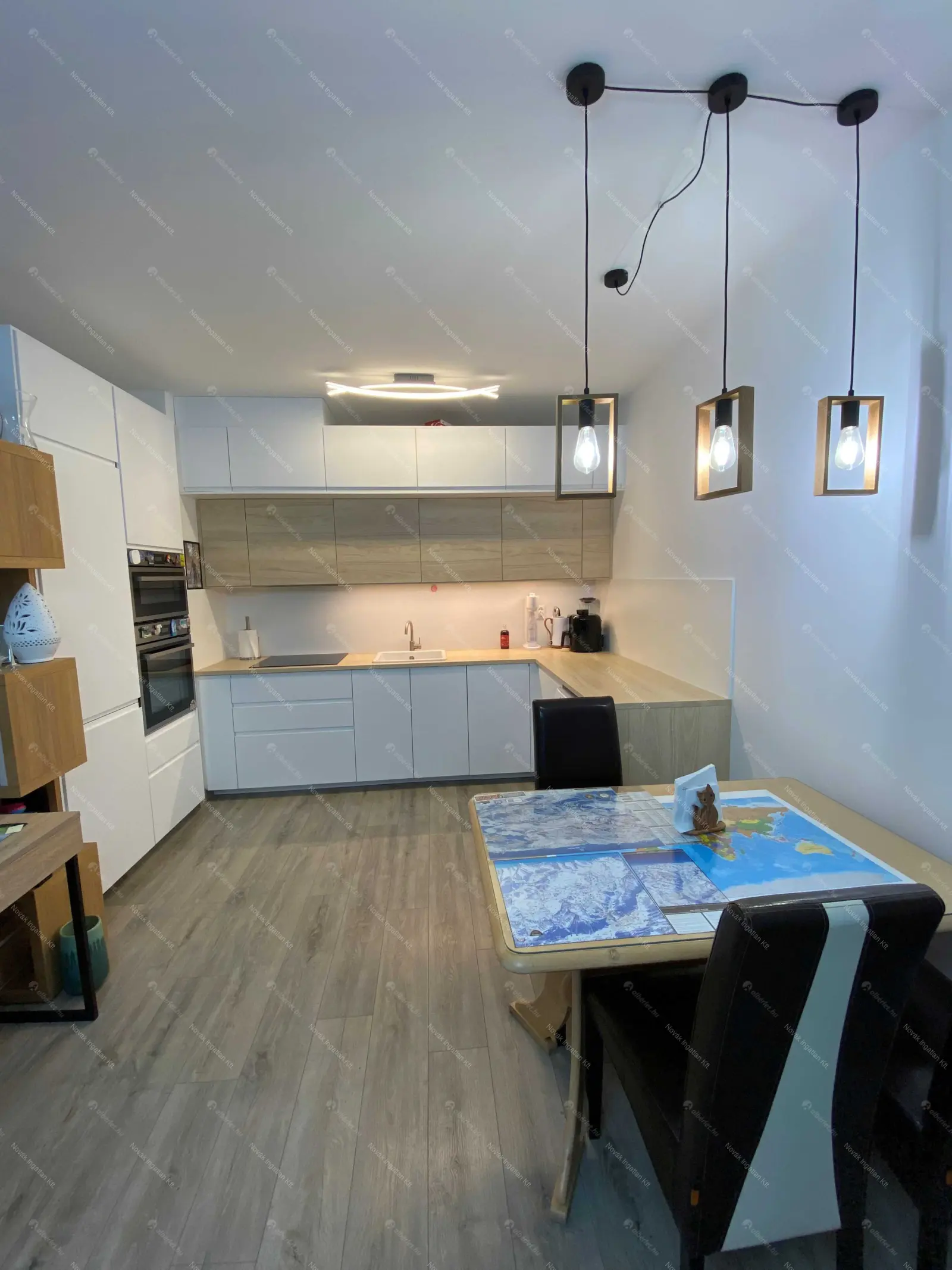 Kiadó albérlet 340000 Ft/hó áron: Budapest, VIII. kerület  Corvin sétány. Mérete: 45 nm, 2 szobás | Alberlet.hu - 6697179