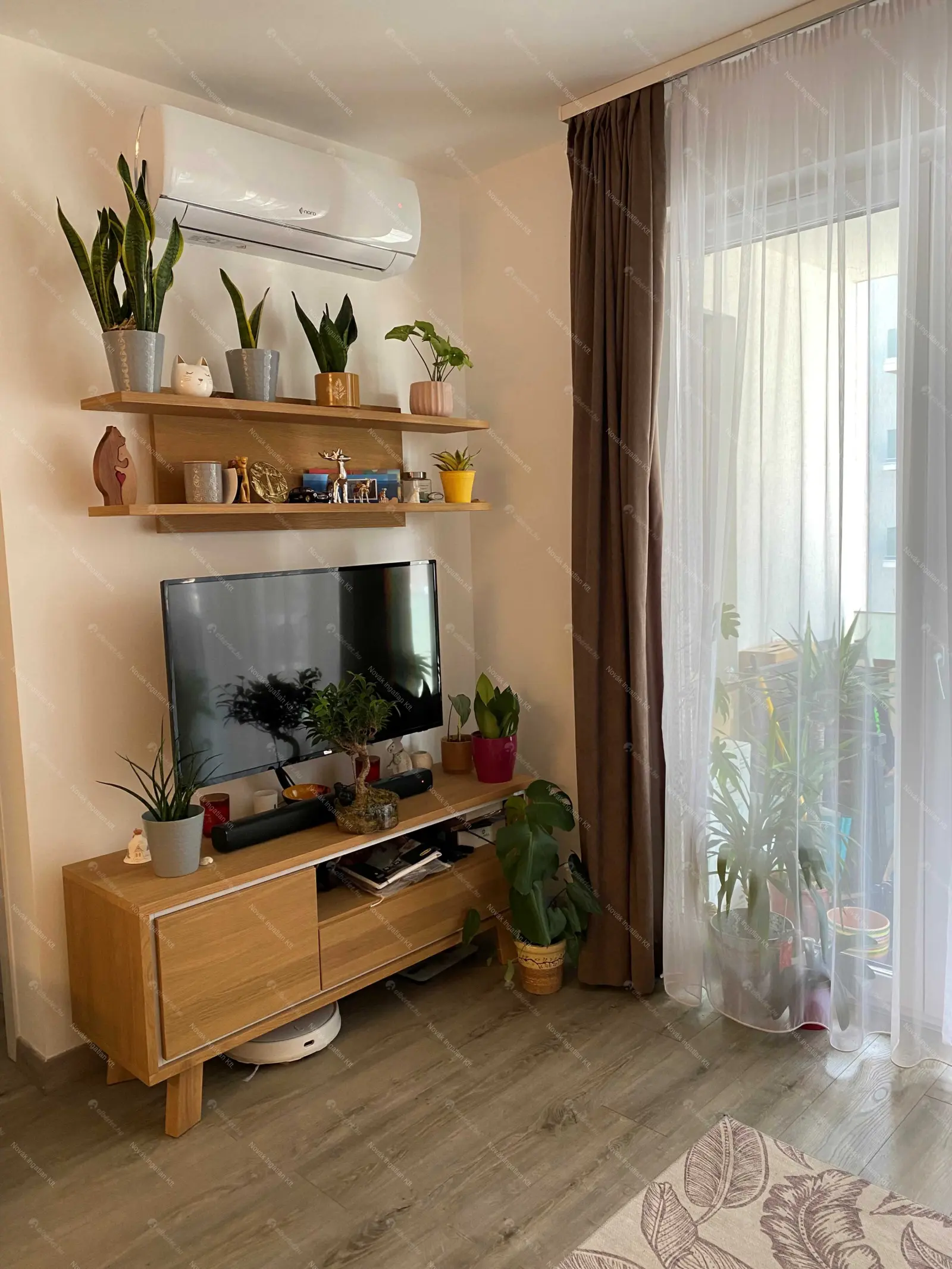 Kiadó albérlet 340000 Ft/hó áron: Budapest, VIII. kerület  Corvin sétány. Mérete: 45 nm, 2 szobás | Alberlet.hu - 6697190