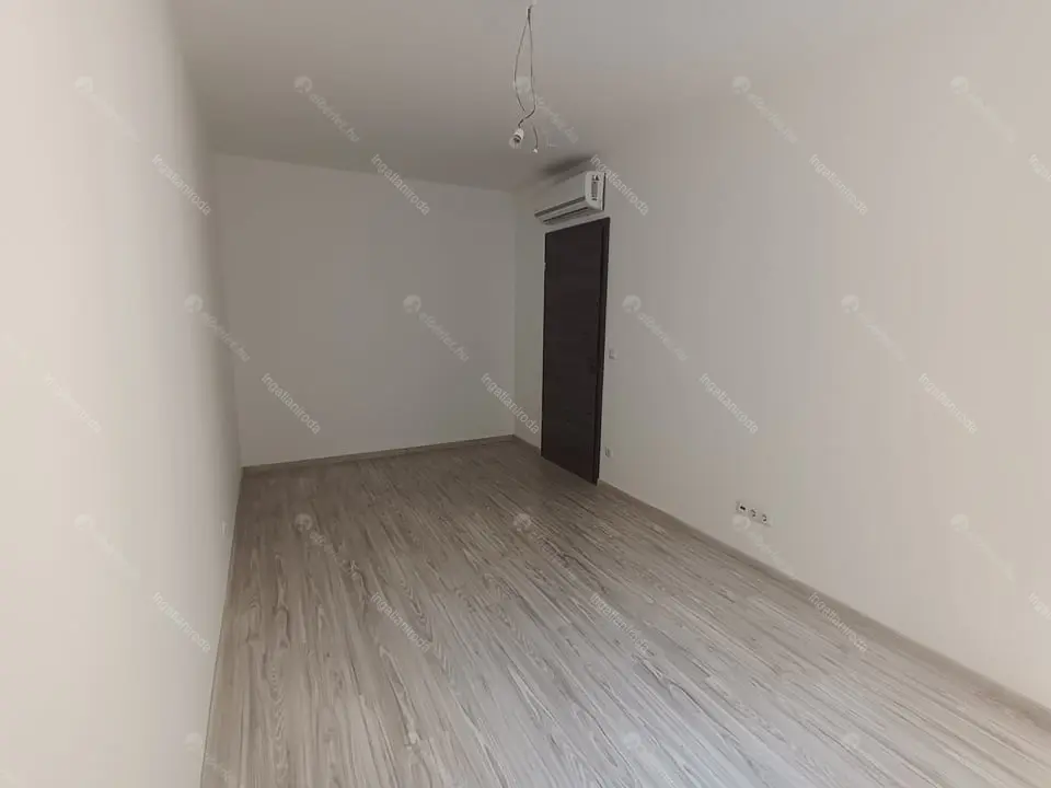 Kiadó albérlet 280000 Ft/hó áron: Budapest, VIII. kerület  Corvin sétány. Mérete: 46 nm, 2 szobás | Alberlet.hu - 6674539