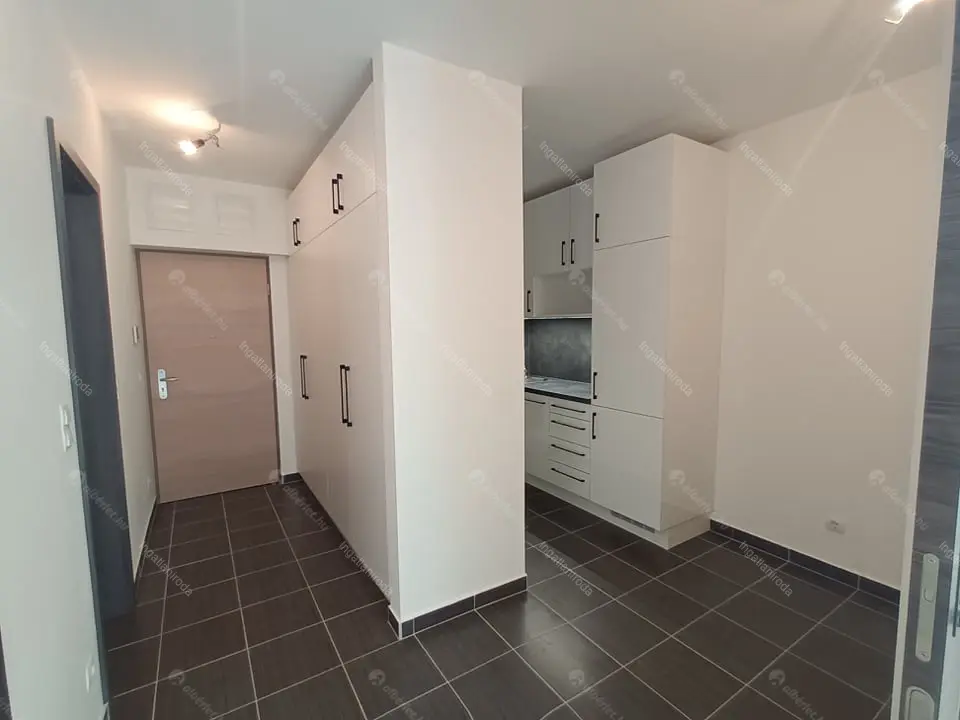 Kiadó albérlet 280000 Ft/hó áron: Budapest, VIII. kerület  Corvin sétány. Mérete: 46 nm, 2 szobás | Alberlet.hu - 6674546