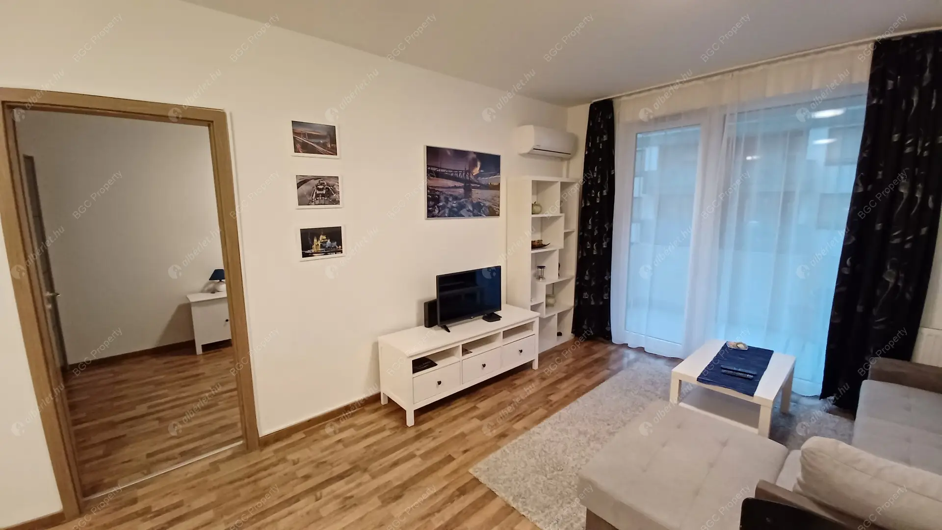 Kiadó albérlet 330000 Ft/hó áron: Budapest, VIII. kerület  Corvin sétány. Mérete: 47 nm, 1 szobás | Alberlet.hu - 6148645