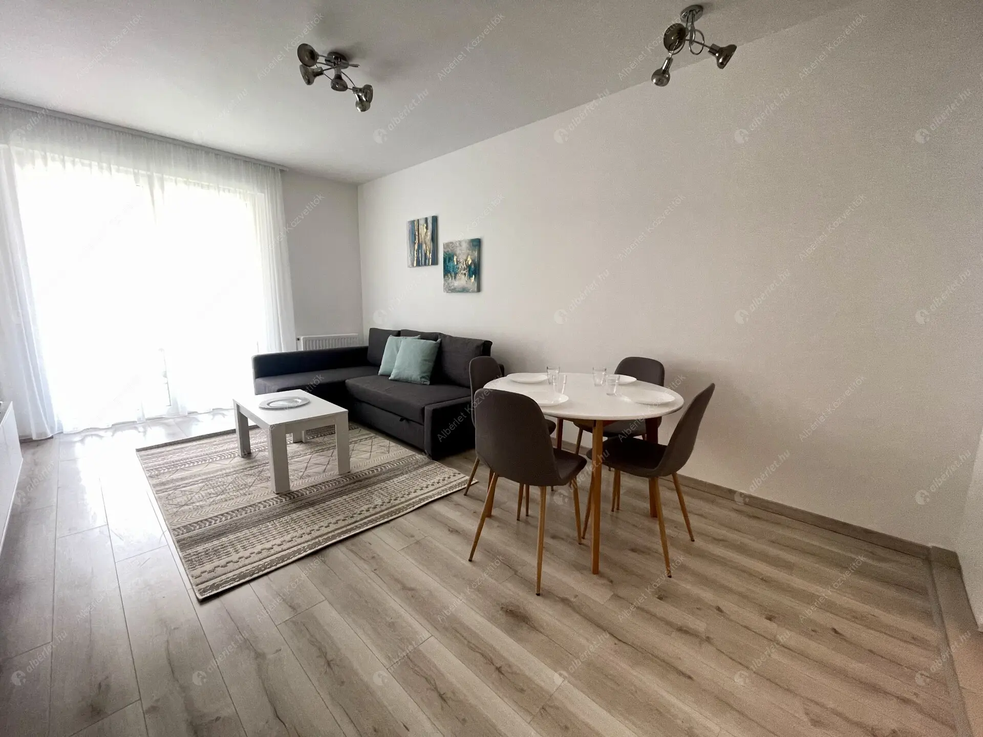 Kiadó albérlet 300000 Ft/hó áron: Budapest, VIII. kerület  Corvin sétány. Mérete: 47 nm, 1 szobás | Alberlet.hu - 6555223