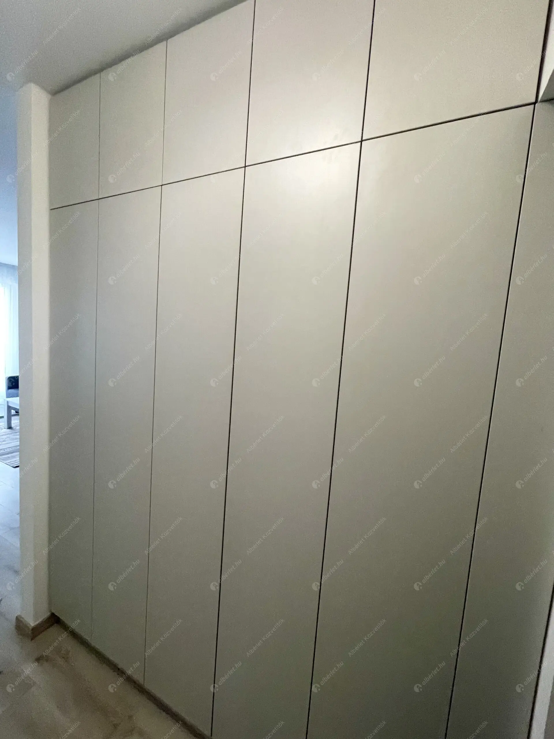 Kiadó albérlet 300000 Ft/hó áron: Budapest, VIII. kerület  Corvin sétány. Mérete: 47 nm, 1 szobás | Alberlet.hu - 6555234