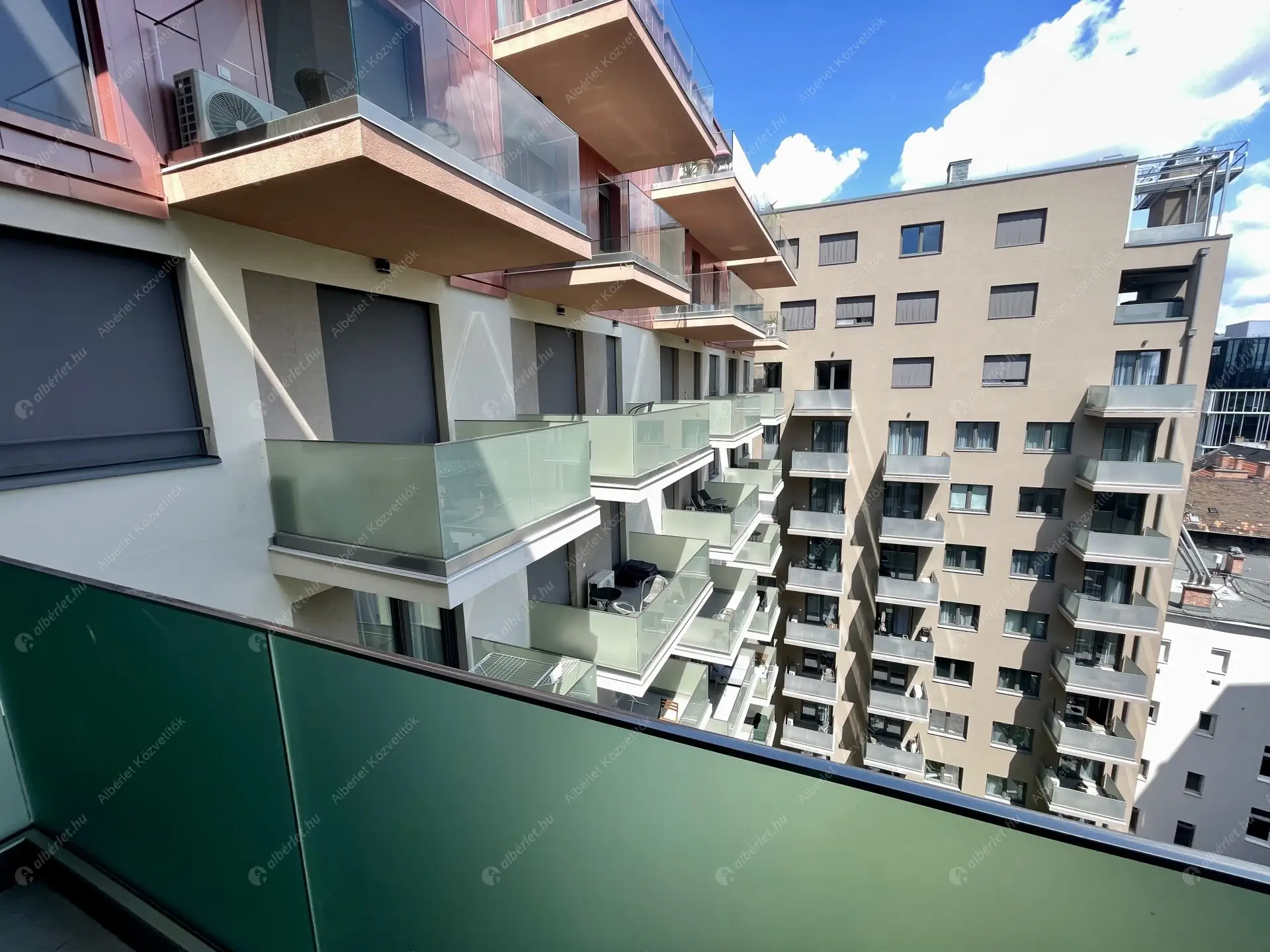 Kiadó albérlet 300000 Ft/hó áron: Budapest, VIII. kerület  Corvin sétány. Mérete: 47 nm, 1 szobás | Alberlet.hu - 6555239