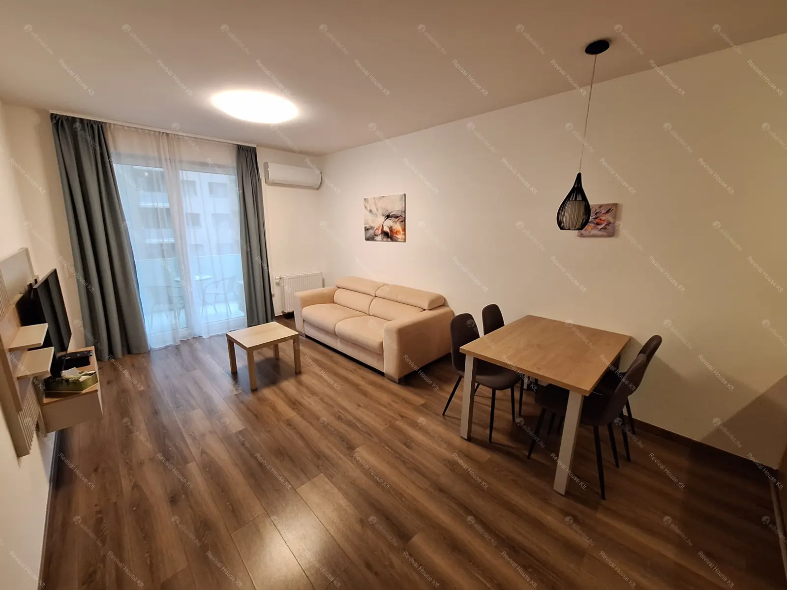 Kiadó albérlet 310000 Ft/hó áron: Budapest, VIII. kerület  Corvin sétány. Mérete: 47 nm, 2 szobás | Alberlet.hu - 6644888