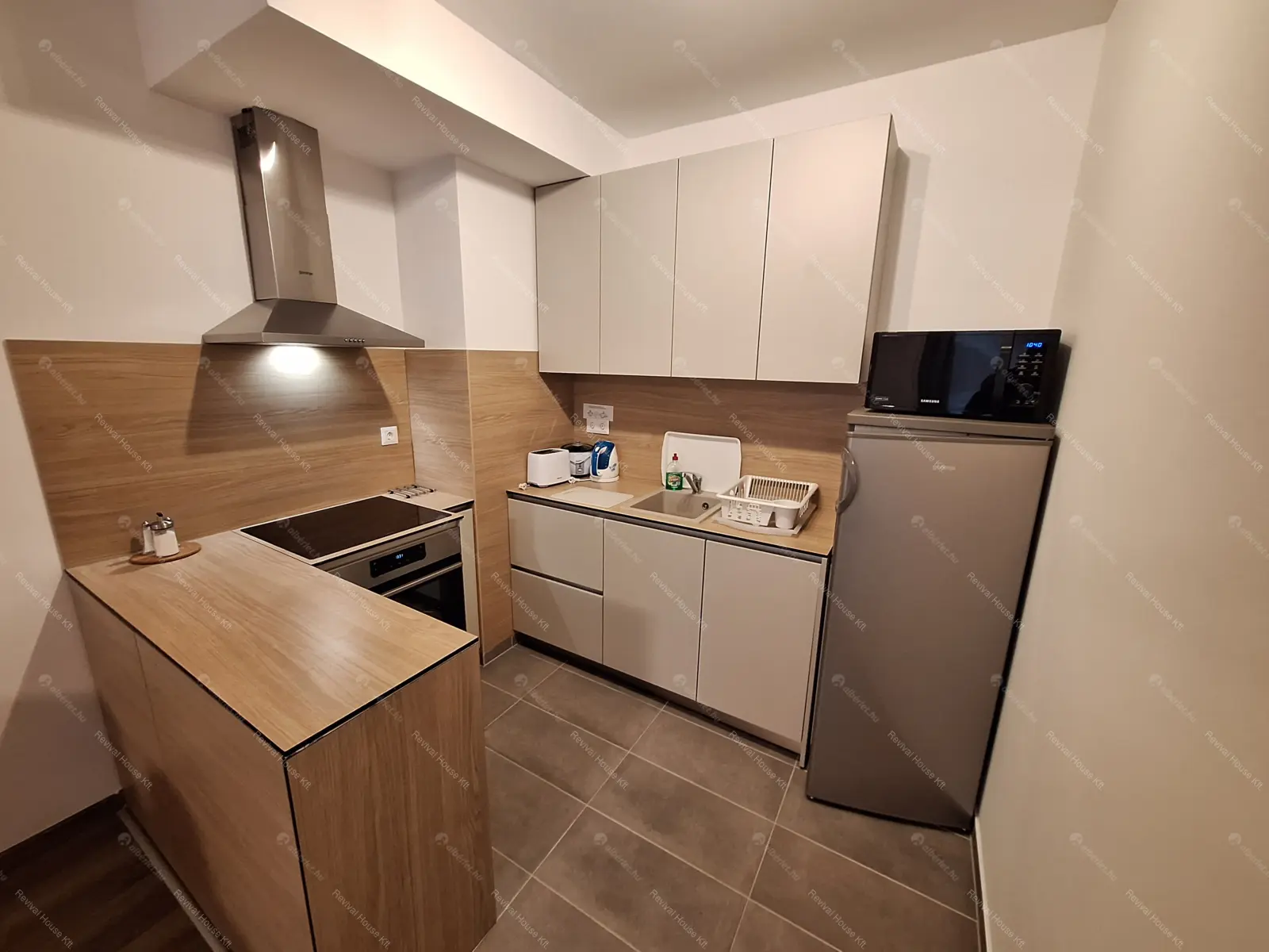 Kiadó albérlet 310000 Ft/hó áron: Budapest, VIII. kerület  Corvin sétány. Mérete: 47 nm, 2 szobás | Alberlet.hu - 6644890