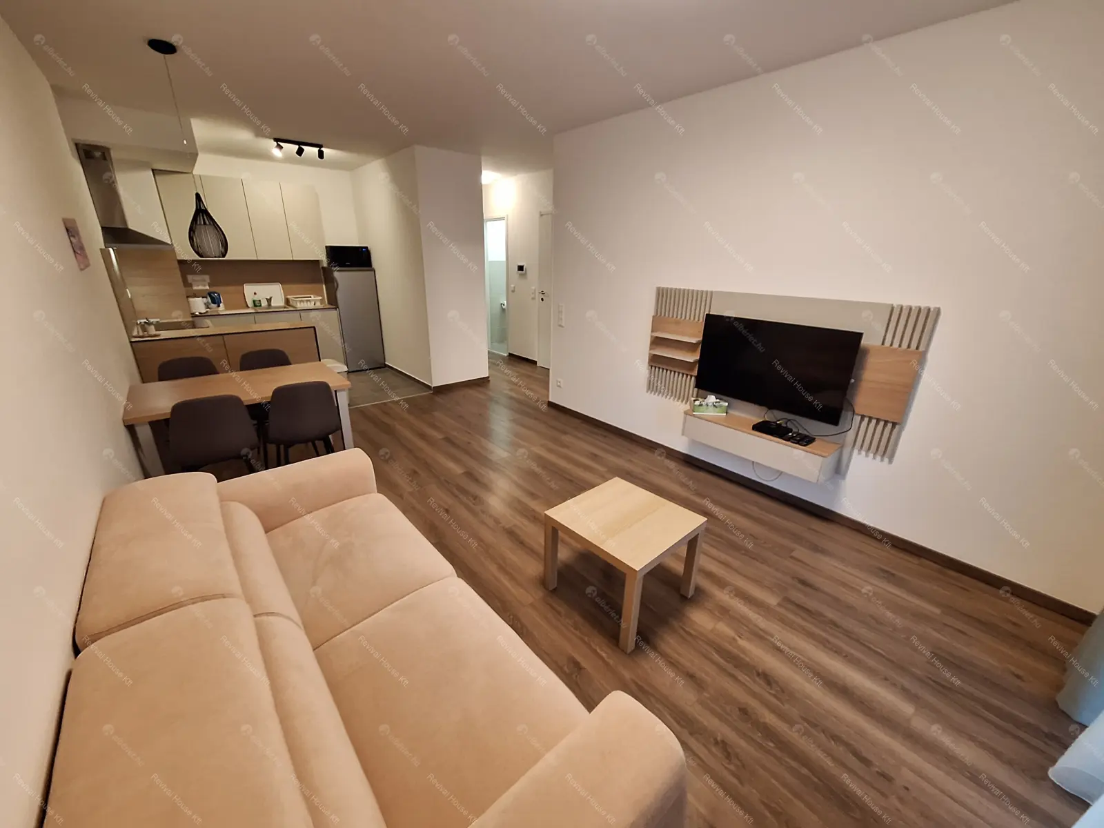 Kiadó albérlet 310000 Ft/hó áron: Budapest, VIII. kerület  Corvin sétány. Mérete: 47 nm, 2 szobás | Alberlet.hu - 6644894