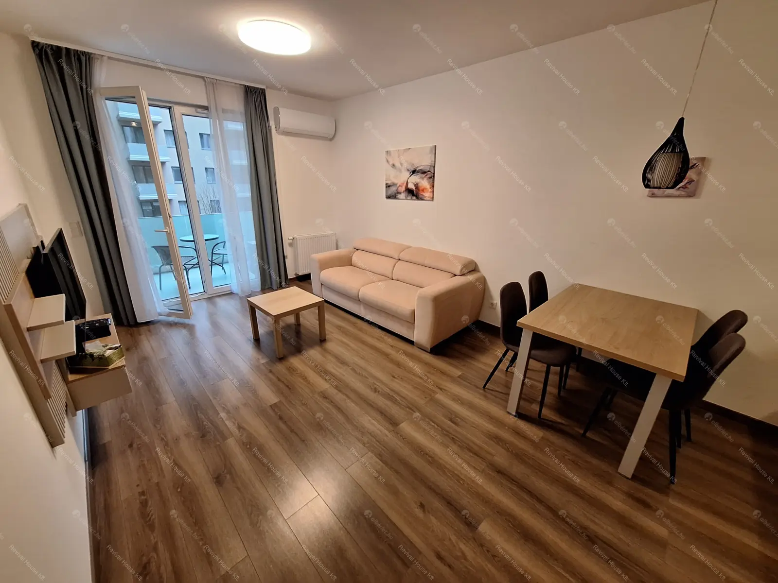 Kiadó albérlet 310000 Ft/hó áron: Budapest, VIII. kerület  Corvin sétány. Mérete: 47 nm, 2 szobás | Alberlet.hu - 6644900