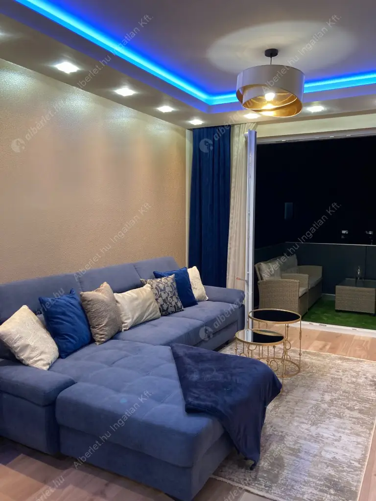 Kiadó albérlet 340000 Ft/hó áron: Budapest, VIII. kerület  Corvin sétány. Mérete: 48 nm, 2 szobás | Alberlet.hu - 6581243