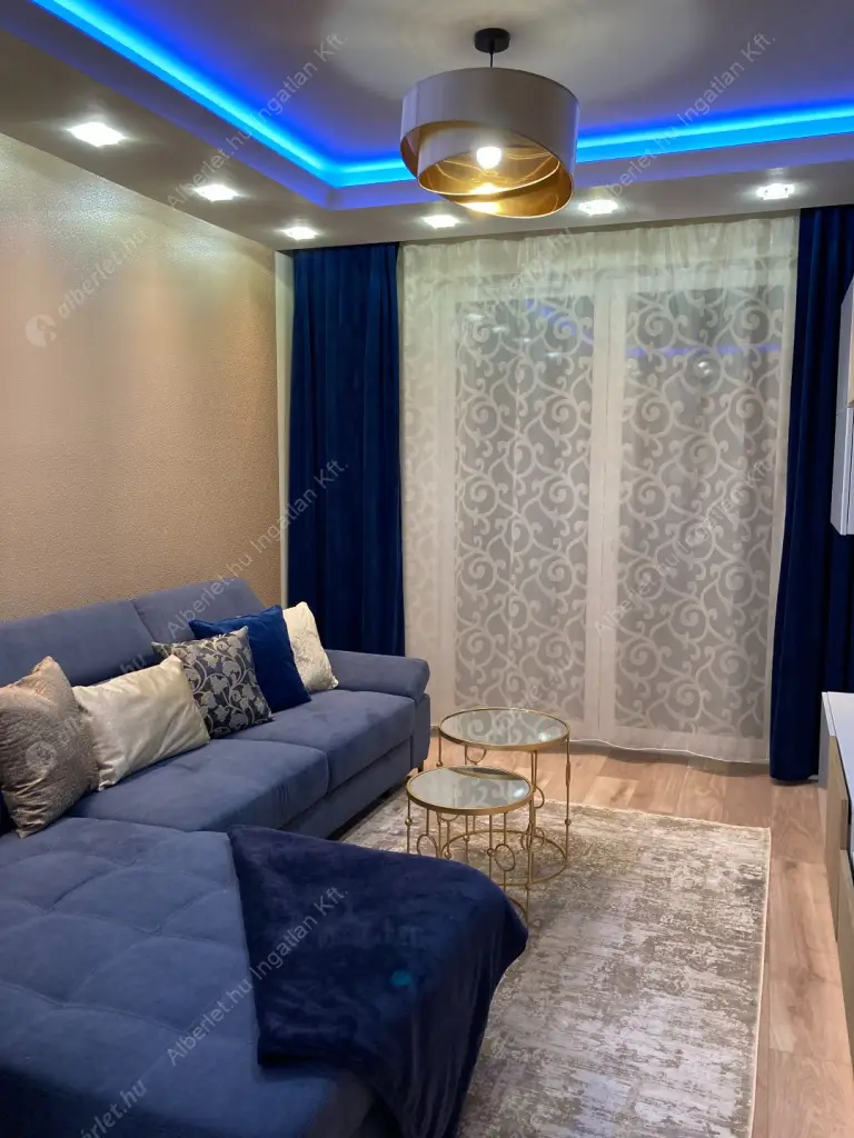 Kiadó albérlet 340000 Ft/hó áron: Budapest, VIII. kerület  Corvin sétány. Mérete: 48 nm, 2 szobás | Alberlet.hu - 6581244