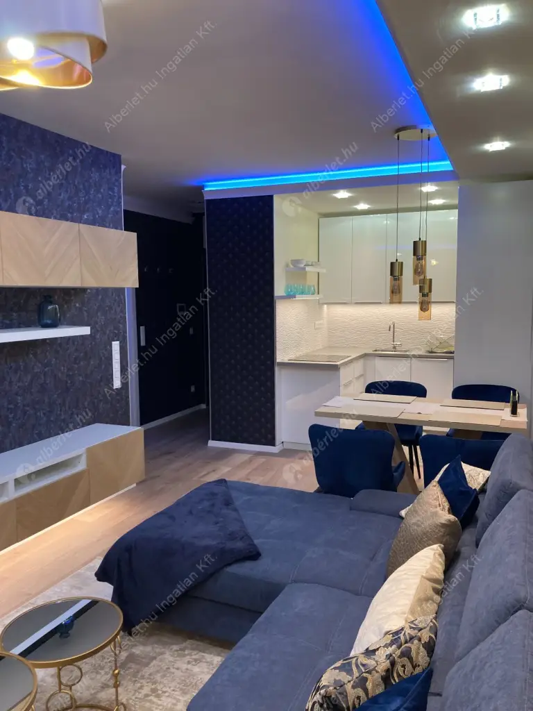 Kiadó albérlet 340000 Ft/hó áron: Budapest, VIII. kerület  Corvin sétány. Mérete: 48 nm, 2 szobás | Alberlet.hu - 6581247