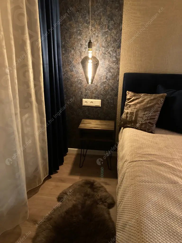 Kiadó albérlet 340000 Ft/hó áron: Budapest, VIII. kerület  Corvin sétány. Mérete: 48 nm, 2 szobás | Alberlet.hu - 6581258