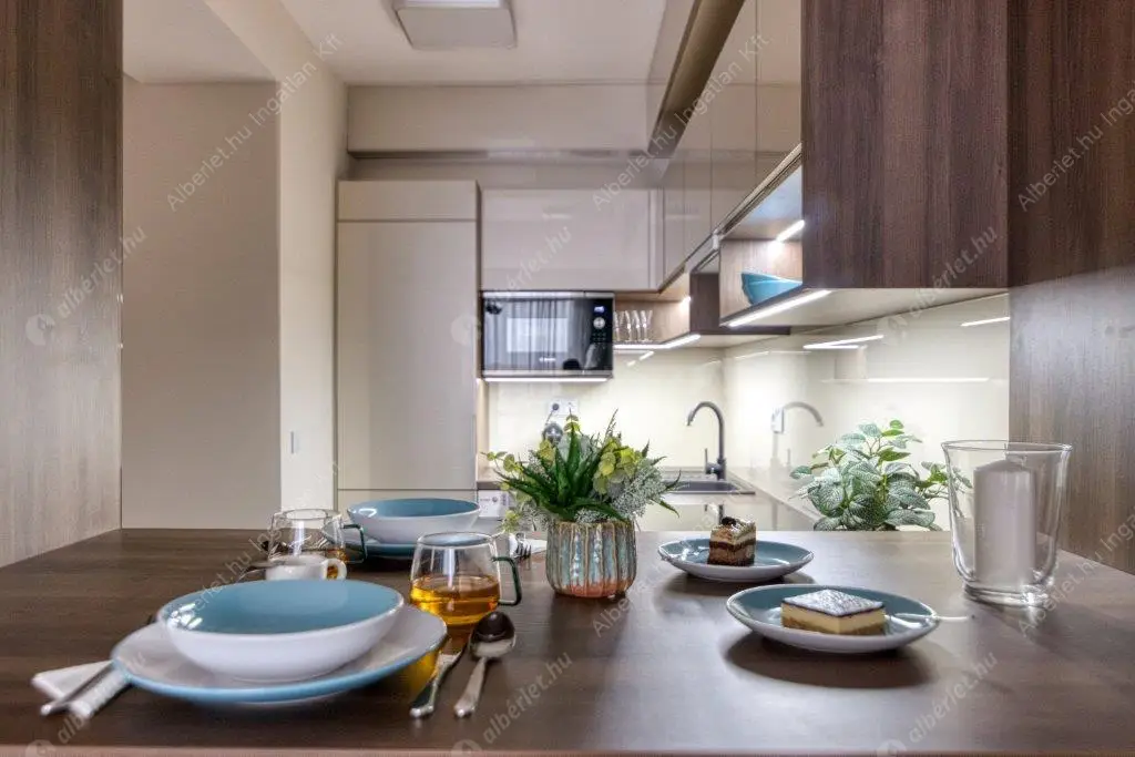 Kiadó albérlet 450000 Ft/hó áron: Budapest, VIII. kerület  Corvin sétány. Mérete: 48 nm, 2 szobás | Alberlet.hu - 6600408