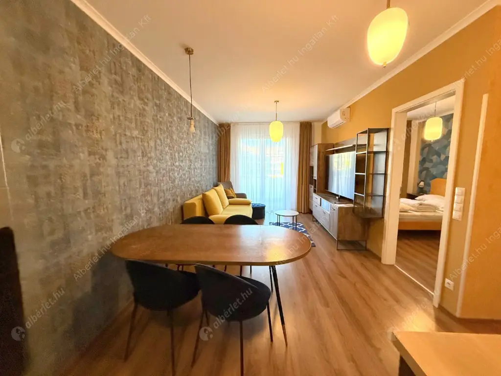Kiadó albérlet 350000 Ft/hó áron: Budapest, VIII. kerület  Corvin sétány. Mérete: 48 nm, 2 szobás | Alberlet.hu - 6630021
