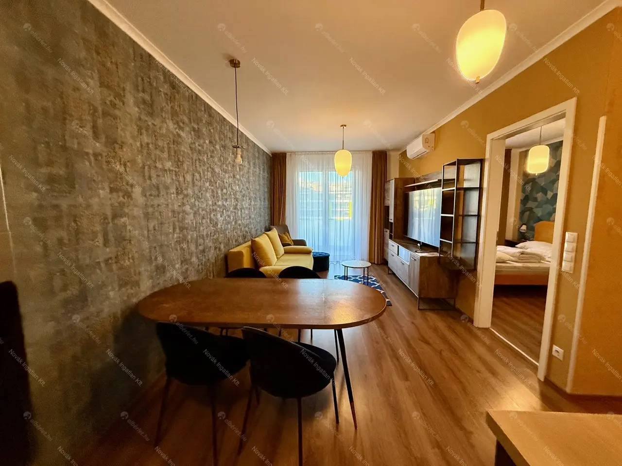 Kiadó albérlet 350000 Ft/hó áron: Budapest, VIII. kerület  Corvin sétány. Mérete: 48 nm, 2 szobás | Alberlet.hu - 6646829