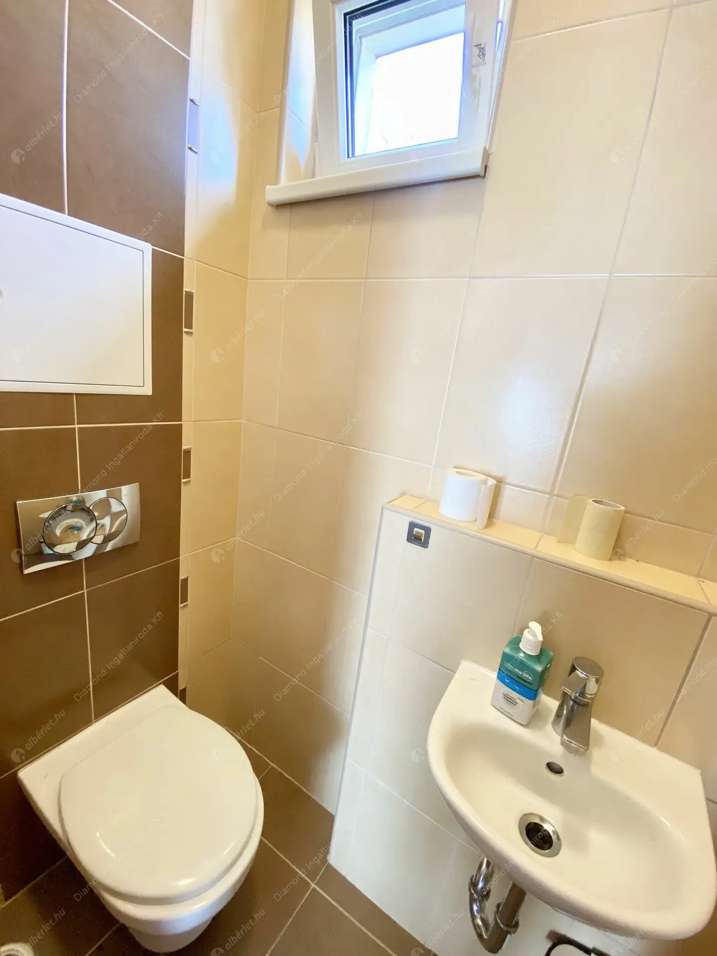 Kiadó albérlet 240000 Ft/hó áron: Budapest, VIII. kerület  Corvin sétány. Mérete: 49 nm, 2 szobás | Alberlet.hu - 6264554