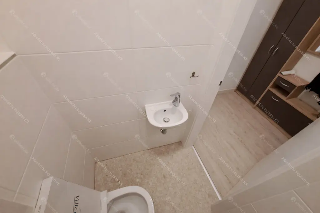 Kiadó albérlet 320000 Ft/hó áron: Budapest, VIII. kerület  Corvin sétány. Mérete: 49 nm, 2 szobás | Alberlet.hu - 6644682