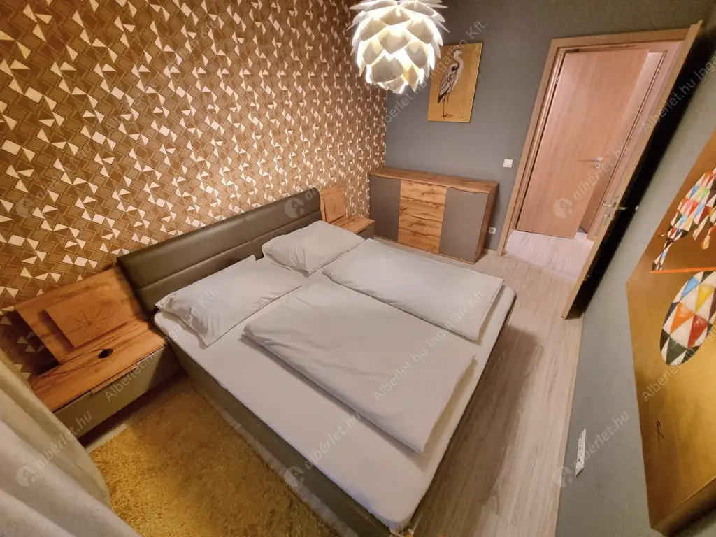 Kiadó albérlet 360000 Ft/hó áron: Budapest, VIII. kerület  Corvin sétány. Mérete: 50 nm, 2 szobás | Alberlet.hu - 6610732