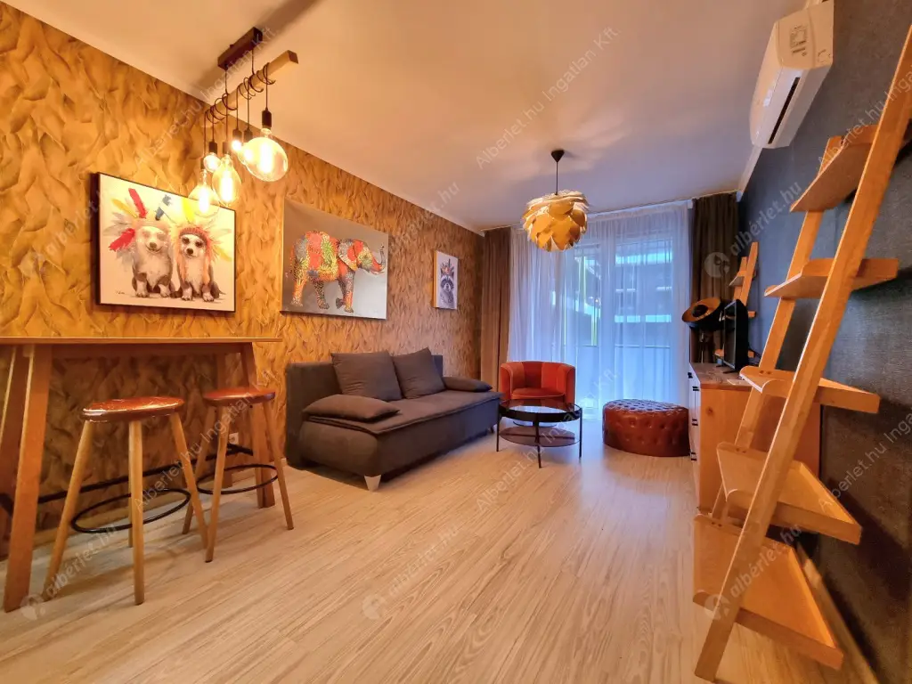 Kiadó albérlet 360000 Ft/hó áron: Budapest, VIII. kerület  Corvin sétány. Mérete: 50 nm, 2 szobás | Alberlet.hu - 6614993