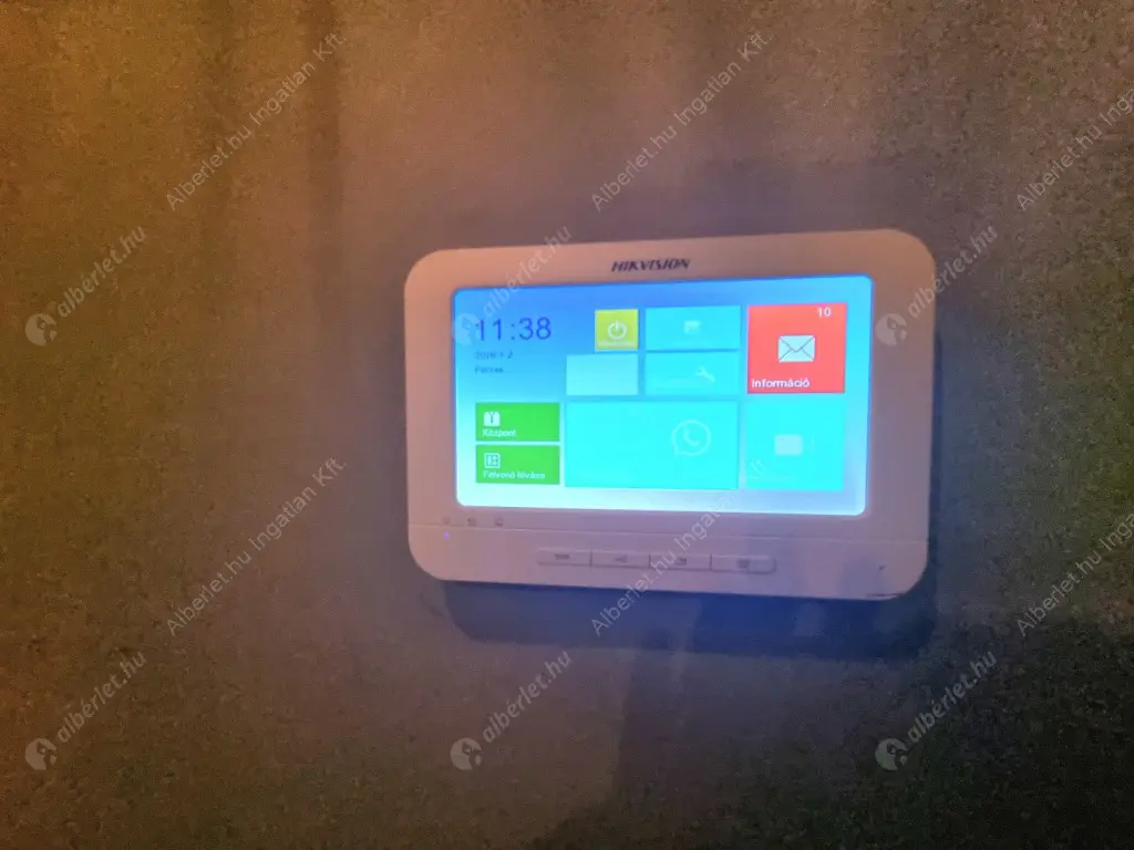 Kiadó albérlet 360000 Ft/hó áron: Budapest, VIII. kerület  Corvin sétány. Mérete: 50 nm, 2 szobás | Alberlet.hu - 6615006