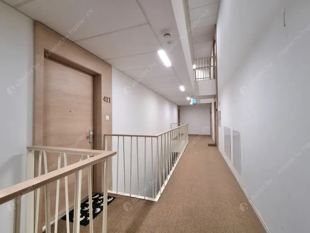 Kiadó albérlet 360000 Ft/hó áron: Budapest, VIII. kerület  Corvin sétány. Mérete: 50 nm, 2 szobás | Alberlet.hu - 6615010