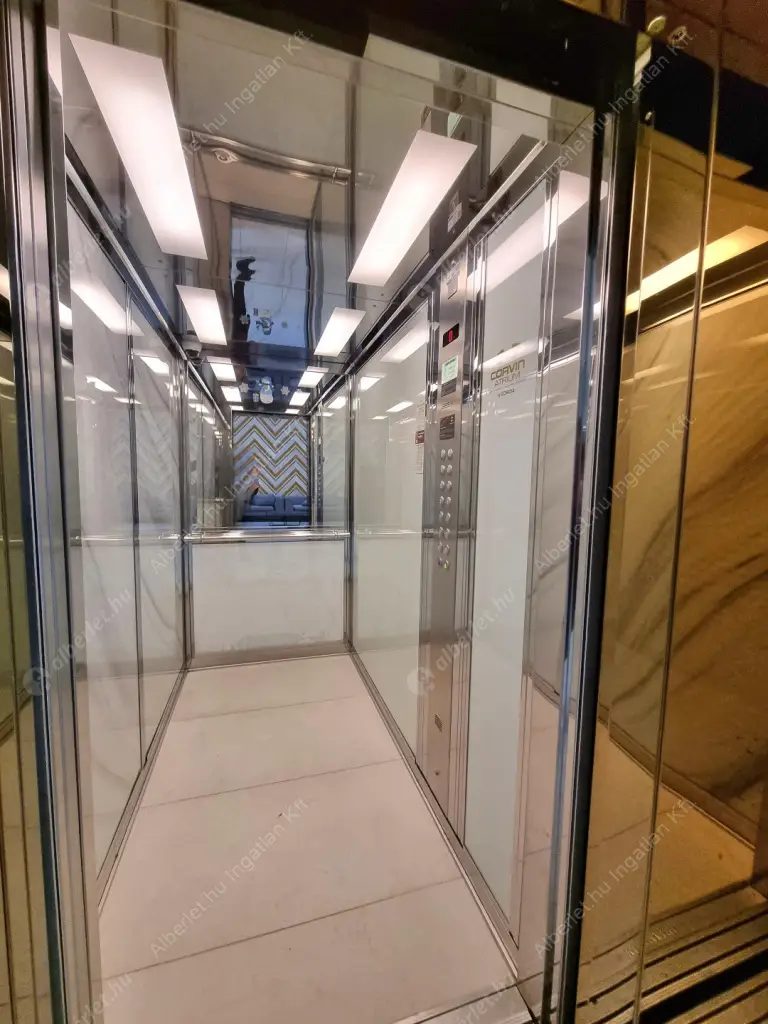 Kiadó albérlet 360000 Ft/hó áron: Budapest, VIII. kerület  Corvin sétány. Mérete: 50 nm, 2 szobás | Alberlet.hu - 6615012