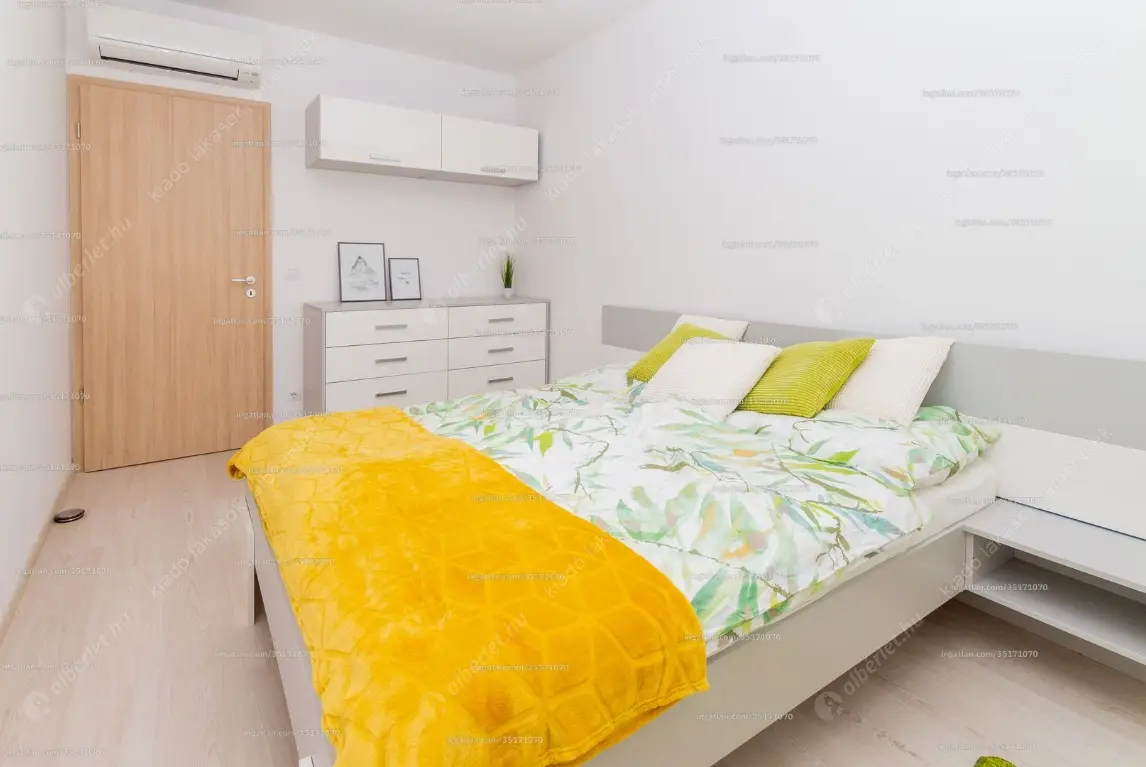 Kiadó albérlet 340000 Ft/hó áron: Budapest, VIII. kerület  Corvin sétány. Mérete: 50 nm, 2 szobás | Alberlet.hu - 6626836