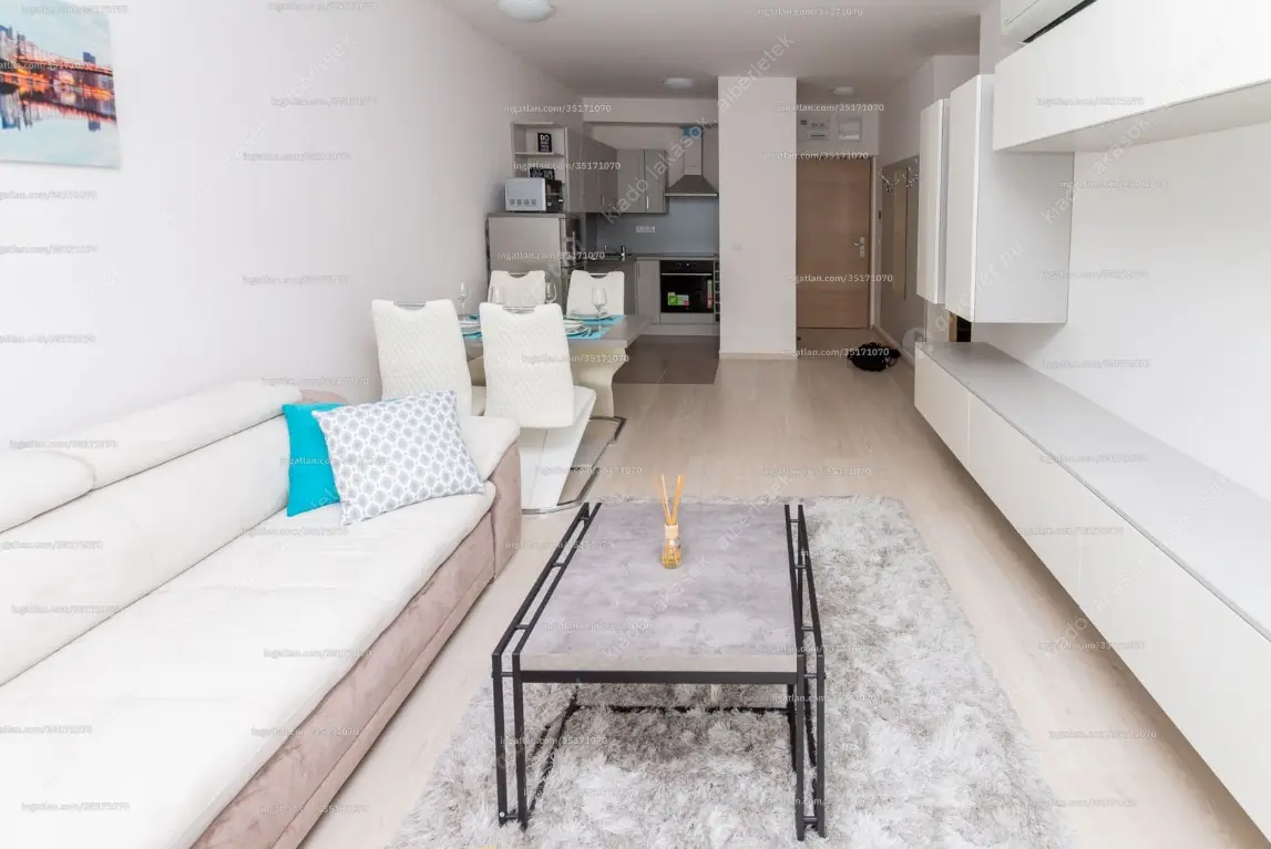 Kiadó albérlet 340000 Ft/hó áron: Budapest, VIII. kerület  Corvin sétány. Mérete: 50 nm, 2 szobás | Alberlet.hu - 6626845