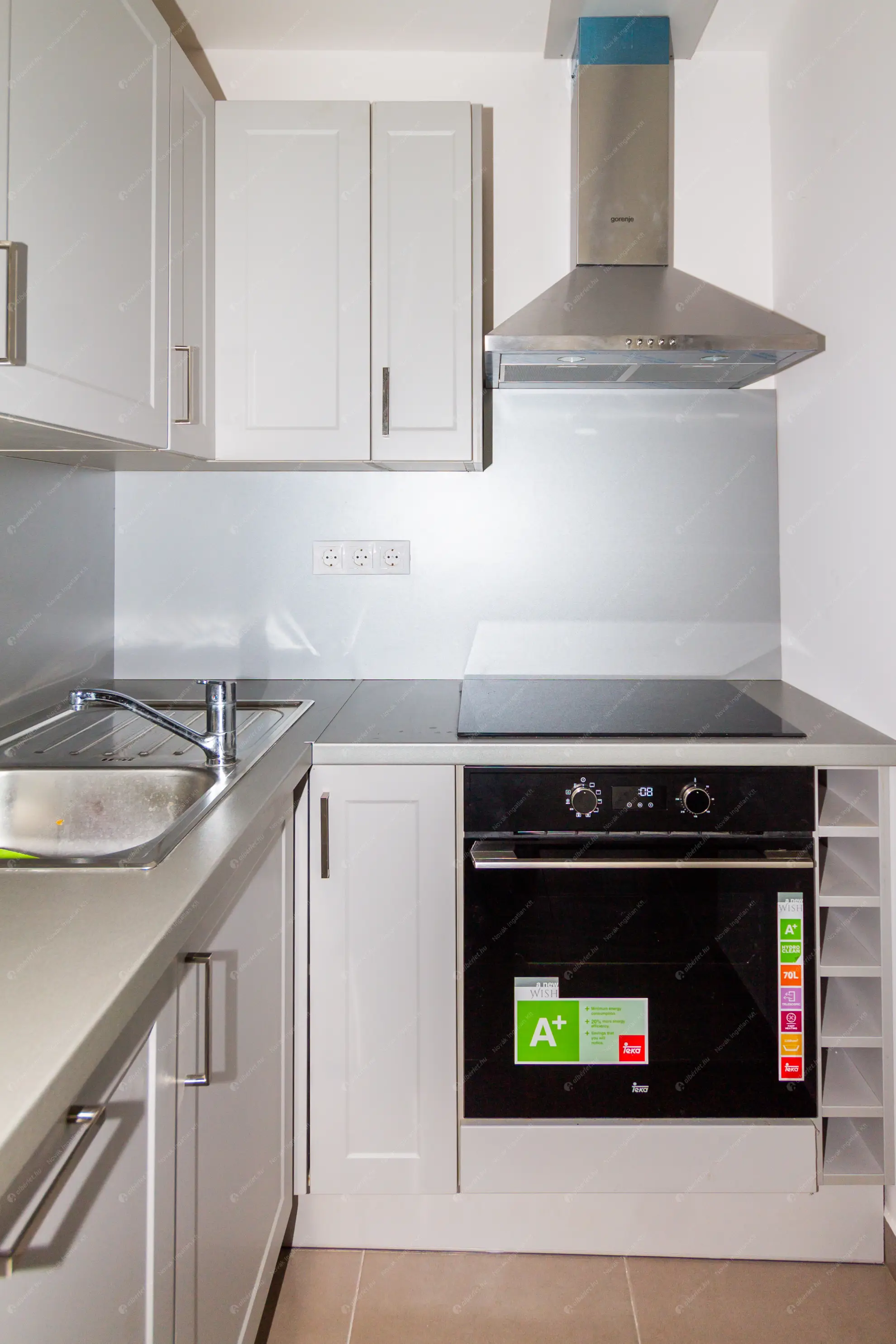 Kiadó albérlet 340000 Ft/hó áron: Budapest, VIII. kerület  Corvin sétány. Mérete: 50 nm, 2 szobás | Alberlet.hu - 6628487