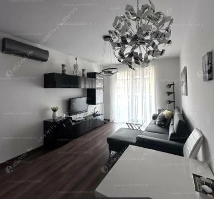 Kiadó albérlet 340000 Ft/hó áron: Budapest, VIII. kerület  Corvin sétány. Mérete: 50 nm, 2 szobás | Alberlet.hu - 6628931