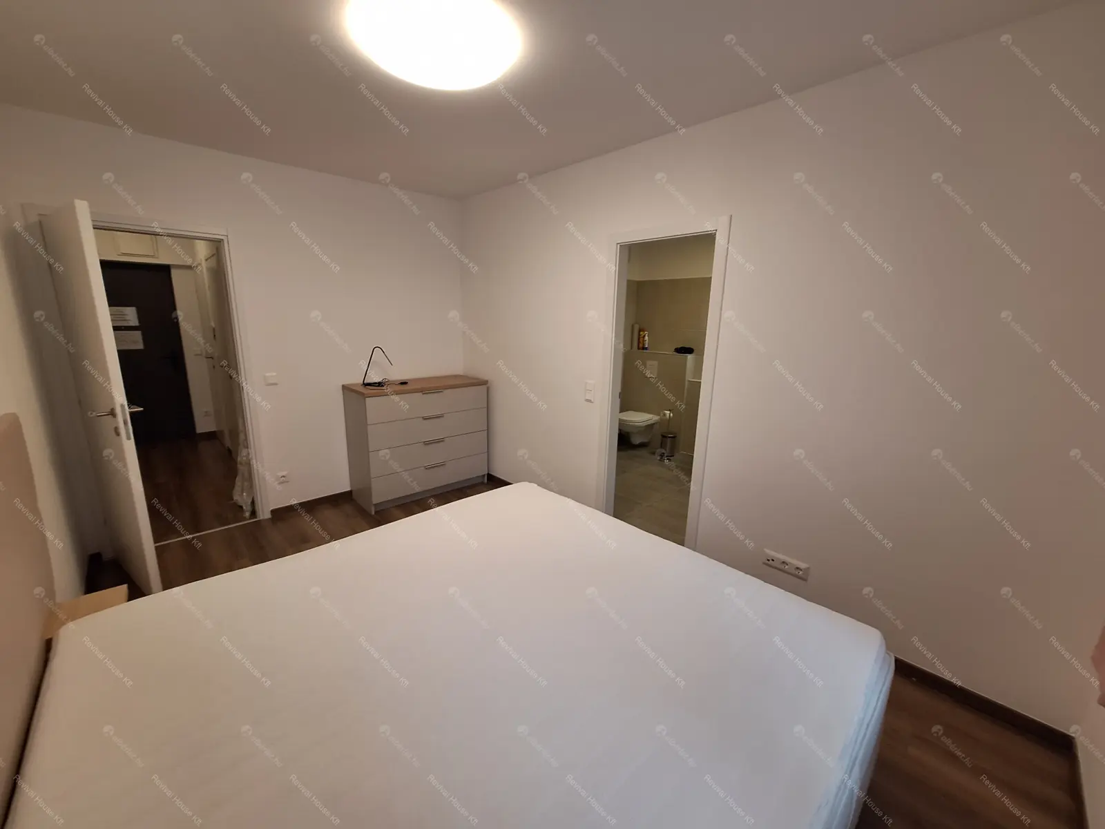 Kiadó albérlet 330000 Ft/hó áron: Budapest, VIII. kerület  Corvin sétány. Mérete: 52 nm, 2 szobás | Alberlet.hu - 6644818