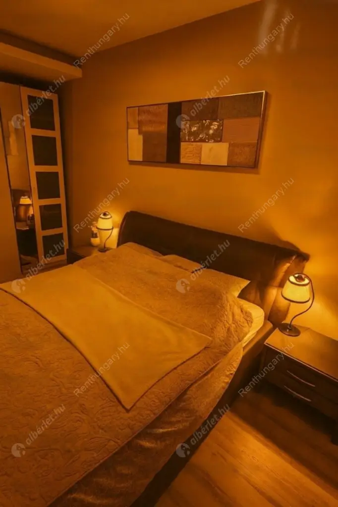 Kiadó albérlet 360000 Ft/hó áron: Budapest, VIII. kerület  Corvin sétány. Mérete: 53 nm, 2 szobás | Alberlet.hu - 6566106