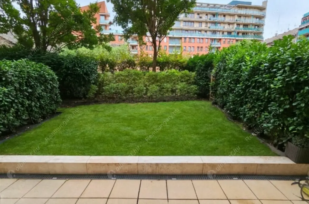 Kiadó albérlet 360000 Ft/hó áron: Budapest, VIII. kerület  Corvin sétány. Mérete: 53 nm, 2 szobás | Alberlet.hu - 6566109