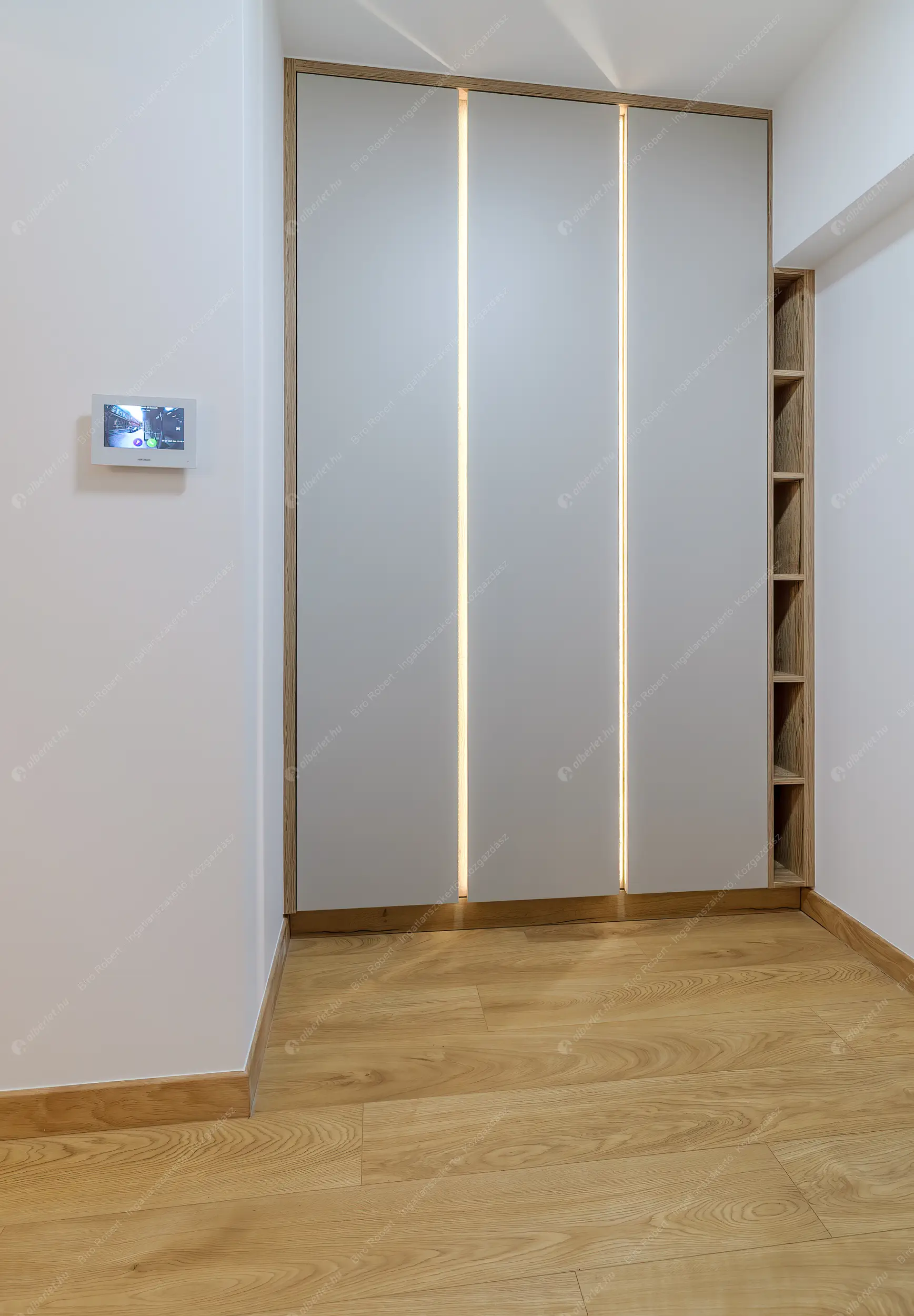 Kiadó albérlet 400000 Ft/hó áron: Budapest, VIII. kerület  Corvin sétány. Mérete: 62 nm, 3 szobás | Alberlet.hu - 6555063