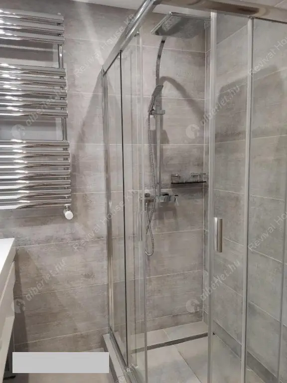 Kiadó albérlet 850000 Ft/hó áron: Budapest, VIII. kerület  Corvin sétány. Mérete: 63 nm, 3 szobás | Alberlet.hu - 6617871