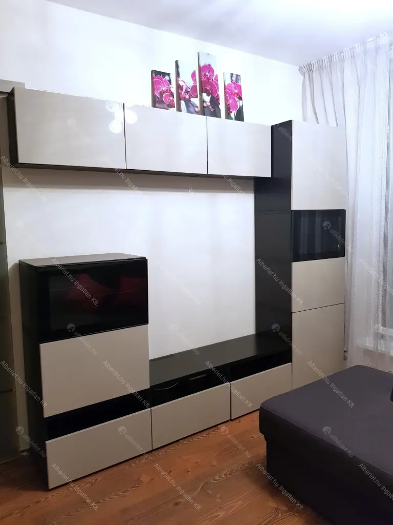 Kiadó albérlet 350000 Ft/hó áron: Budapest, VIII. kerület  Corvin sétány. Mérete: 64 nm, 2 szobás | Alberlet.hu - 6645313