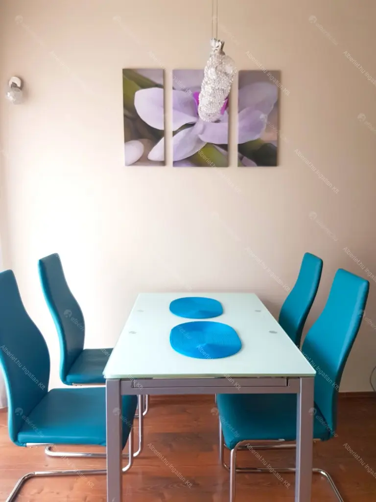 Kiadó albérlet 350000 Ft/hó áron: Budapest, VIII. kerület  Corvin sétány. Mérete: 64 nm, 2 szobás | Alberlet.hu - 6645316