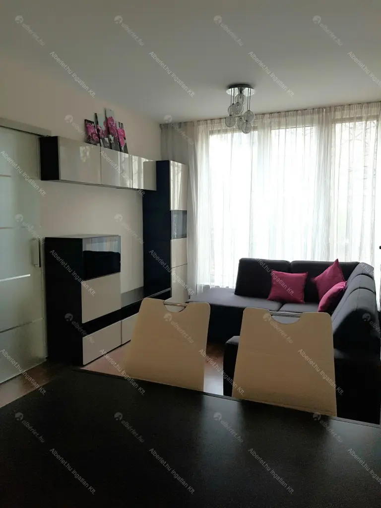 Kiadó albérlet 350000 Ft/hó áron: Budapest, VIII. kerület  Corvin sétány. Mérete: 64 nm, 2 szobás | Alberlet.hu - 6645317