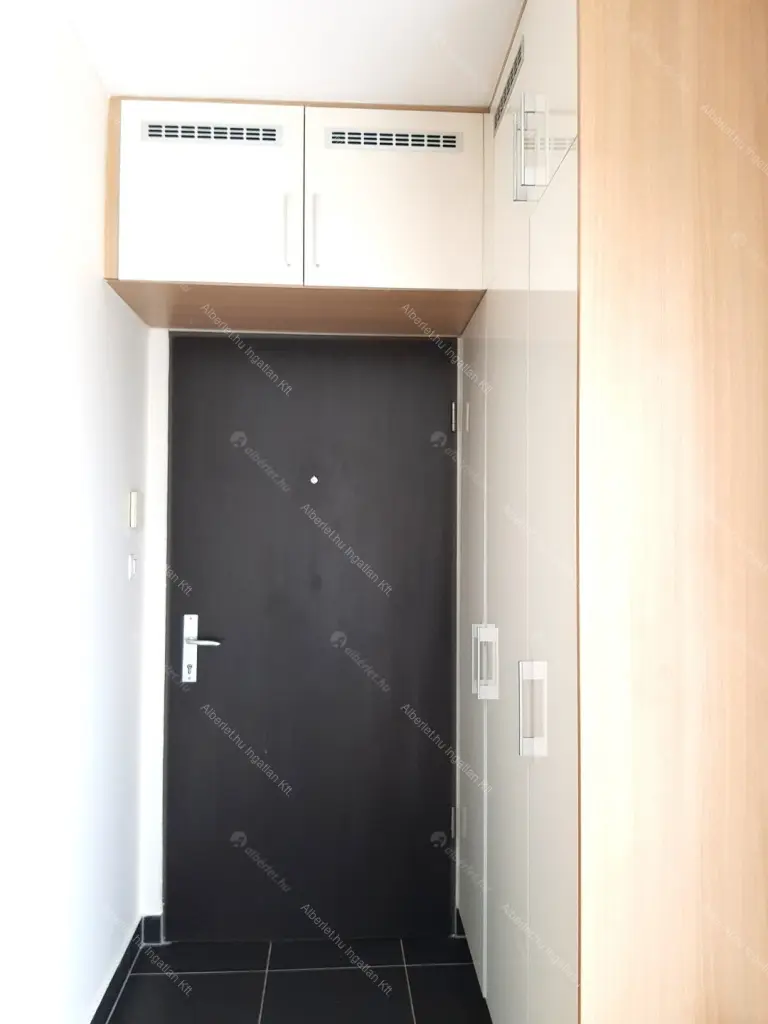 Kiadó albérlet 350000 Ft/hó áron: Budapest, VIII. kerület  Corvin sétány. Mérete: 64 nm, 2 szobás | Alberlet.hu - 6646303