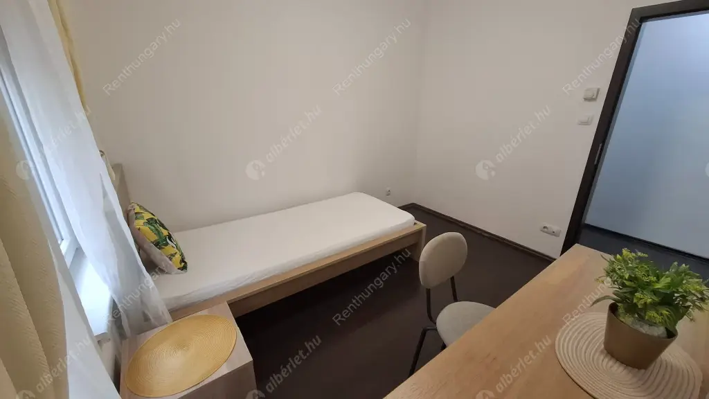 Kiadó albérlet 420000 Ft/hó áron: Budapest, VIII. kerület  Corvin sétány. Mérete: 66 nm, 3 szobás | Alberlet.hu - 6605775